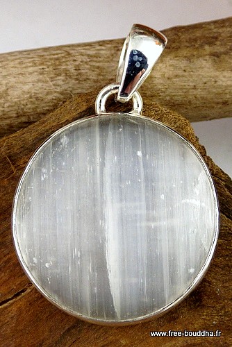Pendentif en sélénite